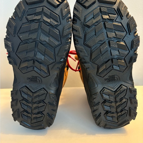 The North Face Boots Boys Size 4 - Picture 4 of 6